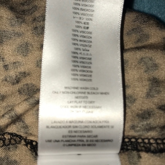 𝅺MICHAEL KORS peasant leopard print blouse long sleeves silky soft NEW size S - Picture 5 of 10